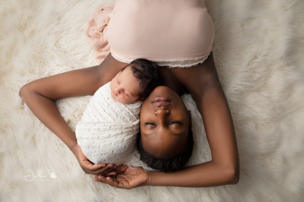 Newborn and familie 8835