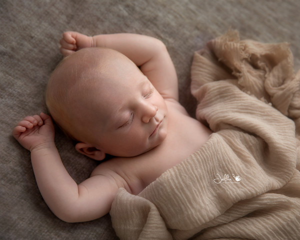 Relax newborn Jelkafotografie