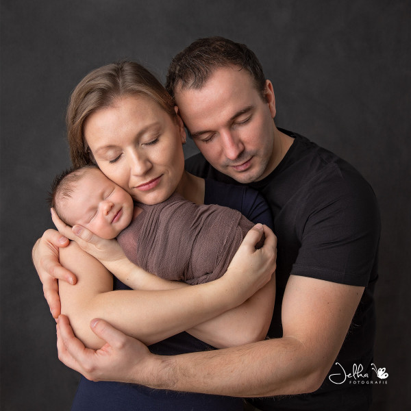 Nieuwe familie newborn Jelkafotografie